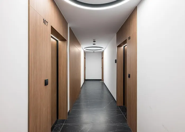 Grzybowska View By Bookinghost Apartman *