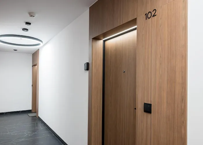 Grzybowska View By Bookinghost * Varsó