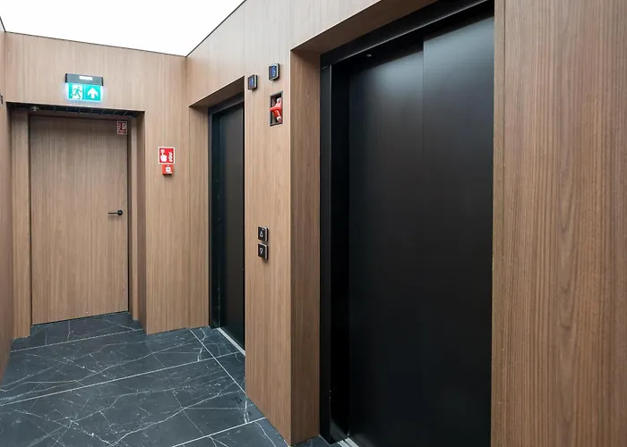 Grzybowska View By Bookinghost Apartman Varsó